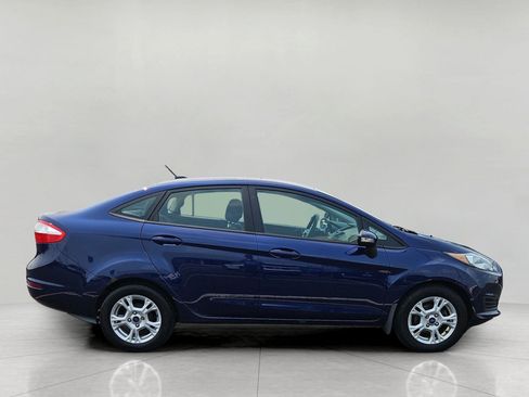 Used 2016 Ford Fiesta SE w/ Cold Weather Package FWD image 9
