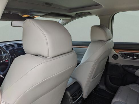 Used 2018 Honda CR-V Touring image 21
