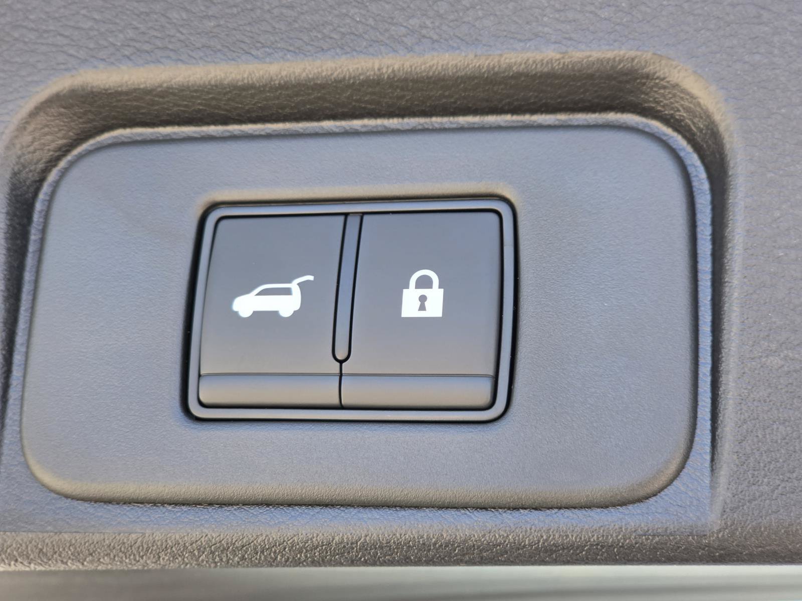 New 2026 Nissan Rogue SV FWD image 12