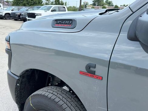 New 2027 RAM 3500 Tradesman AWD/4WD image 11