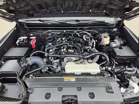 Used 2024 Toyota Tacoma SR5 AWD/4WD image 29
