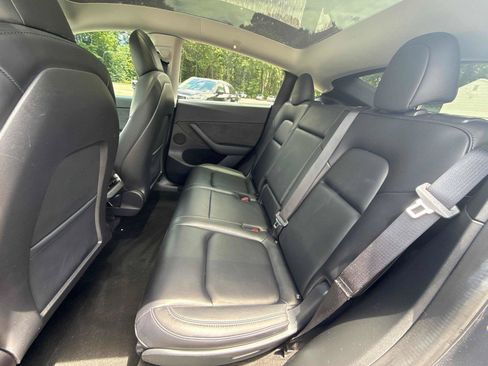 Used 2023 Tesla Model Y Long Range AWD/4WD image 12