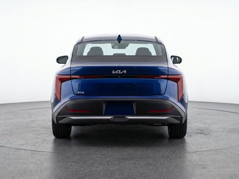 Used 2025 Kia K4 LXS image 7