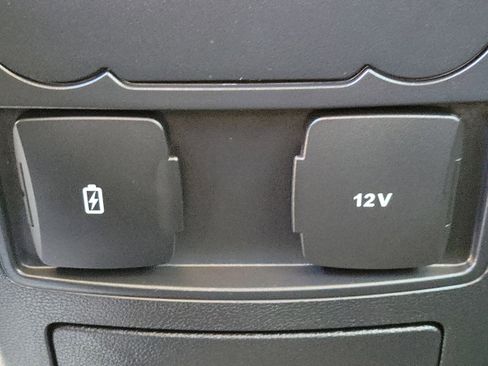 Used 2023 Ford Explorer XLT w/ Equipment Group 202A image 16