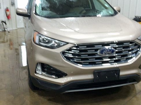 Certified 2021 Ford Edge SEL w/ Convenience Package image 3