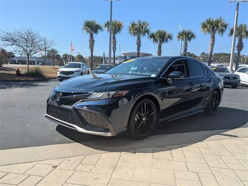 Used 2021 Toyota Camry XSE image 8