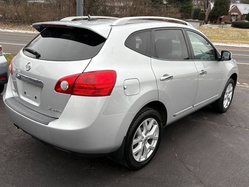 Used 2011 Nissan Rogue SV w/ SL Pkg image 2