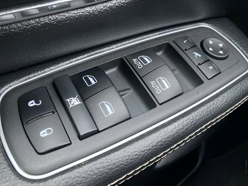 Used 2022 RAM 1500 Laramie image 18