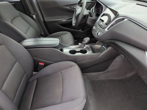 Used 2024 Chevrolet Malibu LT image 29