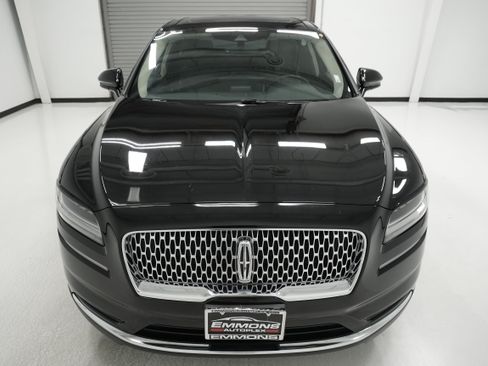 Used 2021 Lincoln Nautilus Reserve FWD image 2