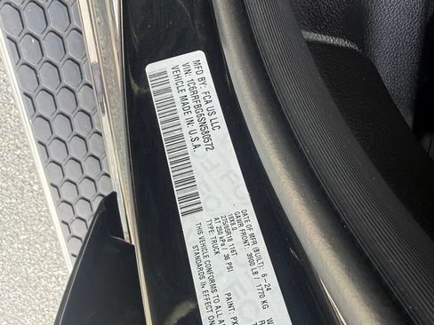 Used 2025 RAM 1500 Big Horn AWD/4WD image 25