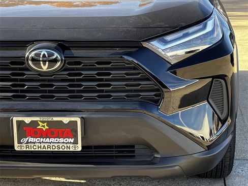 Used 2024 Toyota RAV4 XLE image 8