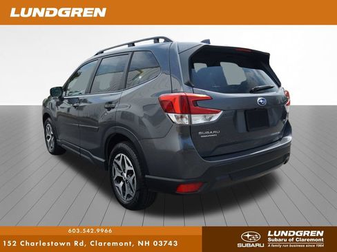 Used 2023 Subaru Forester Premium AWD/4WD image 37