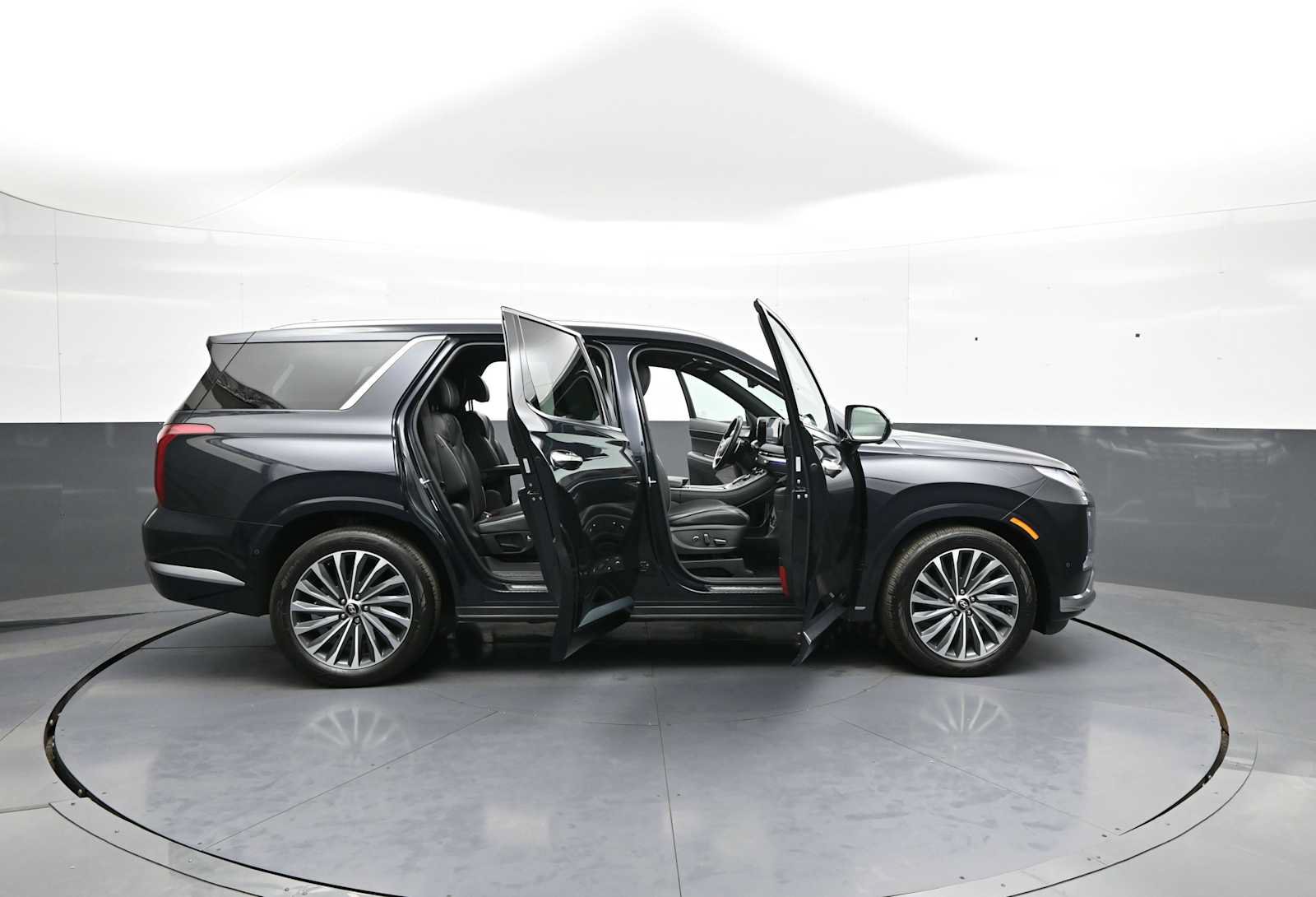 Used 2024 Hyundai Palisade Calligraphy AWD/4WD image 44