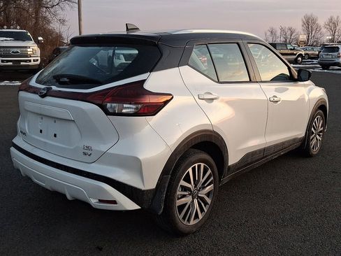 Certified 2024 Nissan Kicks SV image 6