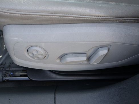 Used 2019 Audi A4 2.0T Premium w/ Convenience Package image 32