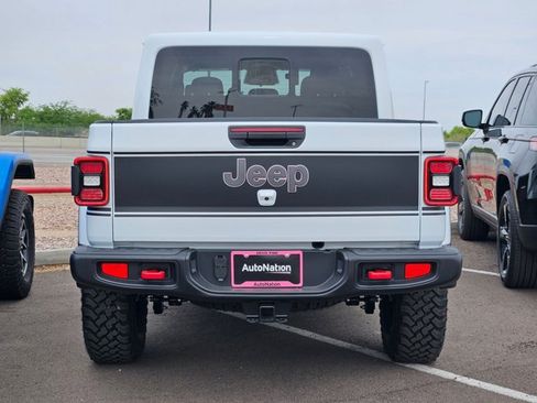 New 2026 Jeep Gladiator Rubicon AWD/4WD image 8