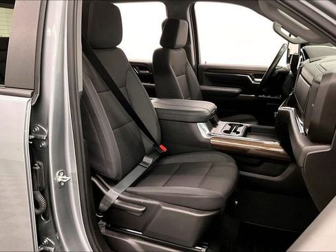 Used 2024 Chevrolet Silverado 3500 LT w/ Convenience Package image 7