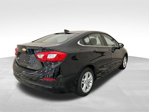 Used 2016 Chevrolet Cruze LT w/ Convenience Package FWD image 5
