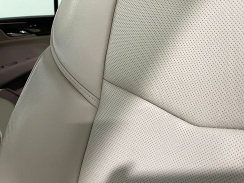 Used 2019 Cadillac Escalade Luxury image 21