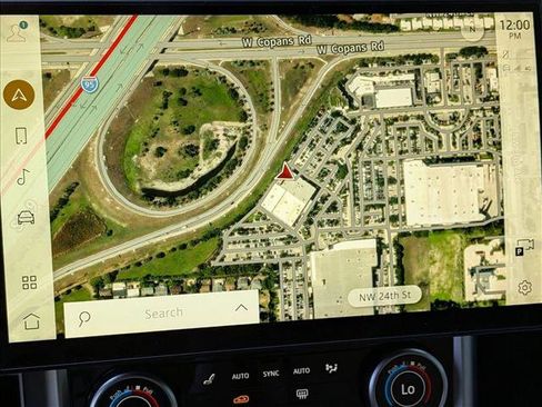 Used 2023 Land Rover Range Rover SE image 12