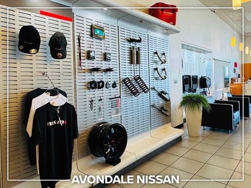 Certified 2017 Nissan Titan S image 31