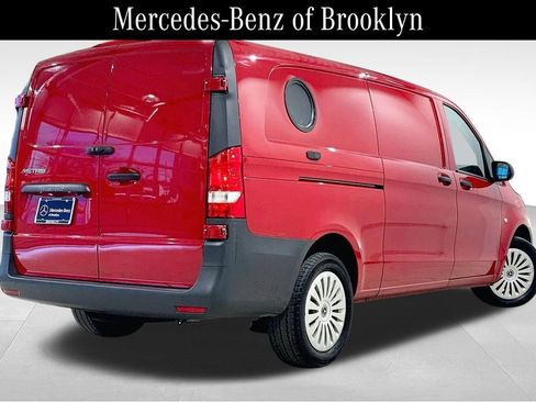 Used 2022 Mercedes-Benz Metris image 12