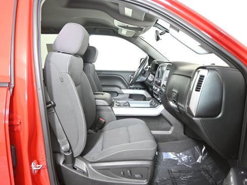 Used 2018 Chevrolet Silverado 1500 LT w/ All Star Edition image 14