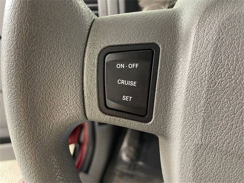 Used 2007 Jeep Grand Cherokee Laredo w/ Cargo Convenience Group image 11