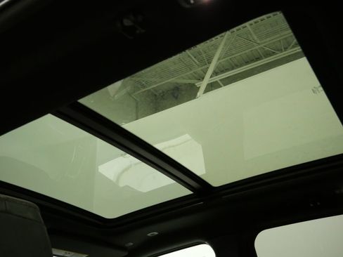 Used 2023 RAM 1500 Laramie image 4