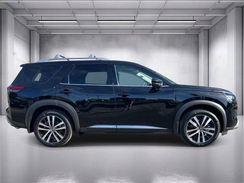 Used 2025 Nissan Pathfinder Platinum w/ Cargo Package FWD image 2