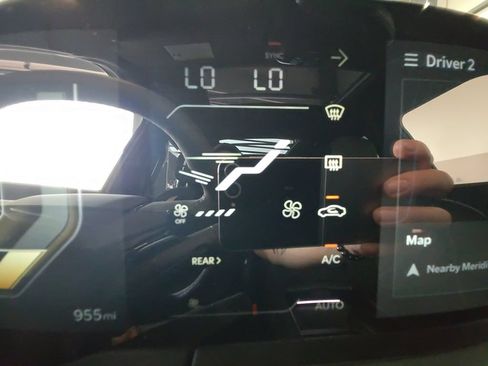 Used 2027 Kia Telluride SX Prestige X-Pro AWD/4WD image 17