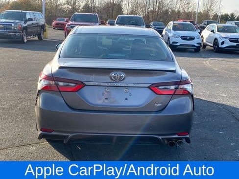 Used 2023 Toyota Camry SE image 4