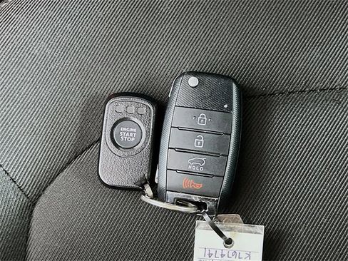 Used 2019 Kia Soul + image 27