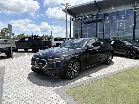 New 2026 Mercedes-Benz E 450 4MATIC Sedan image 2