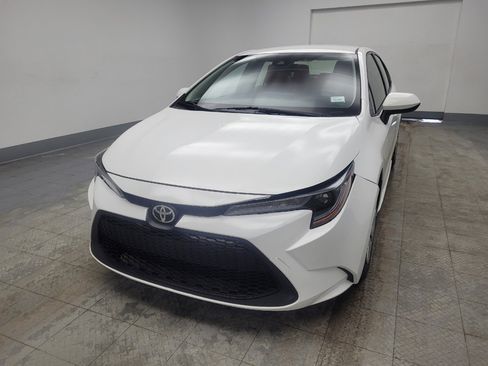 Used 2021 Toyota Corolla LE w/ Carpet Mat Package (TMS) image 15