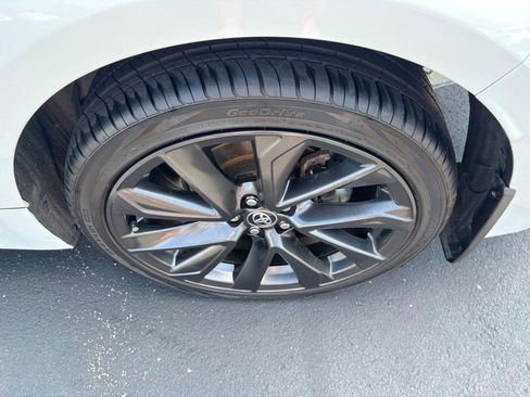 Used 2024 Toyota Corolla SE FWD image 7