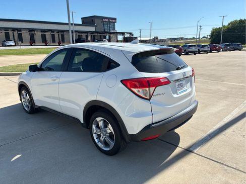 Used 2022 Honda HR-V LX image 19