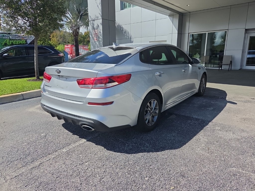 Used 2019 Kia Optima LX FWD image 2