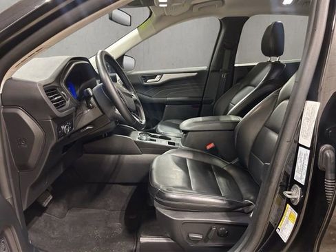 Used 2025 Ford Escape Platinum AWD/4WD image 12