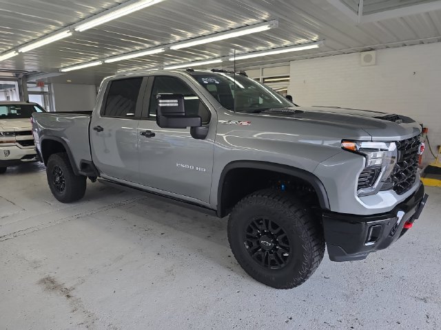 Certified 2025 Chevrolet Silverado 2500 ZR2 AWD/4WD image 6