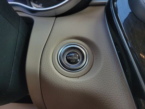 Certified 2022 Mercedes-Benz GLC 300 image 22