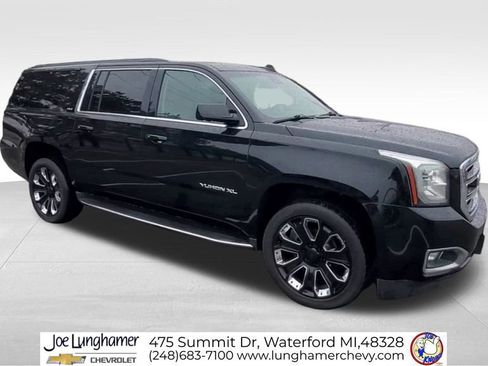 Used 2018 GMC Yukon XL SLT image 2