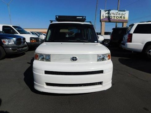 Used 2006 Scion xB image 2