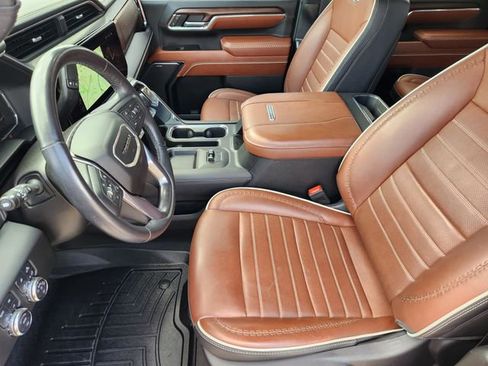 Used 2024 GMC Sierra 2500 Denali Ultimate image 13