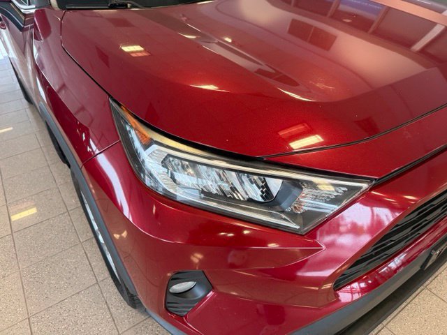 Used 2019 Toyota RAV4 XLE w/ All Weather Liner Package AWD/4WD image 9