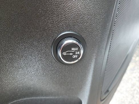 Used 2021 Buick Envision Essence w/ Sport Touring Package AWD/4WD image 45