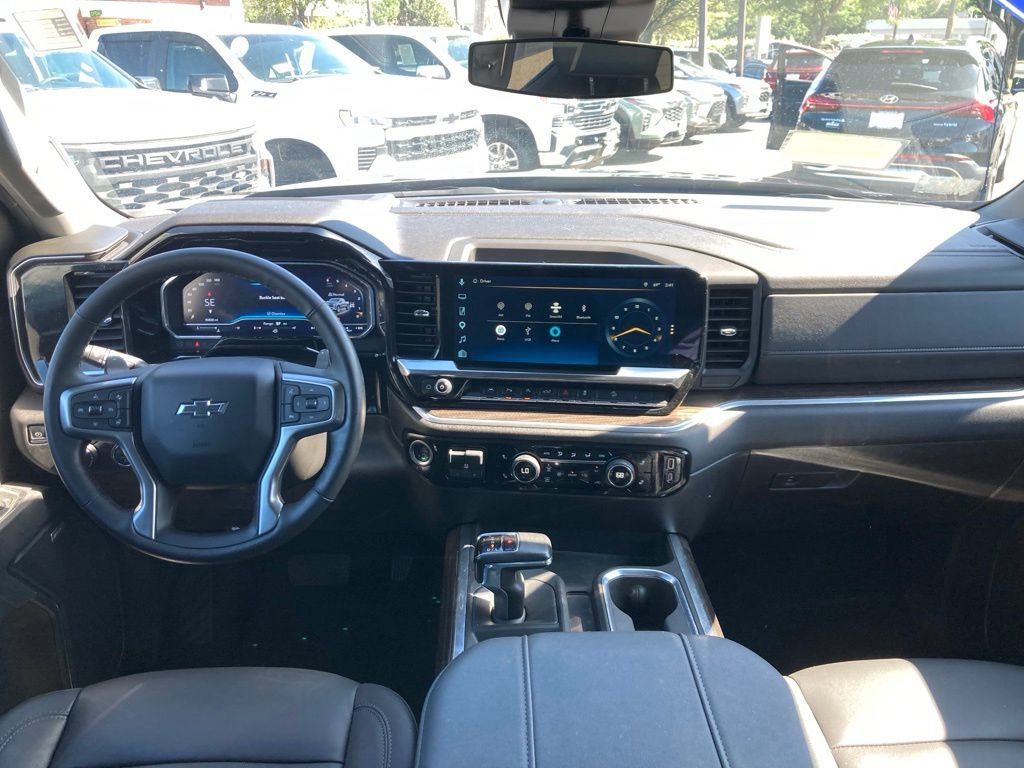 Used 2025 Chevrolet Silverado 1500 RST w/ RST All Star Premium Package AWD/4WD image 11