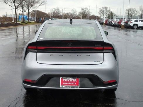 Used 2024 Toyota Prius XLE image 6