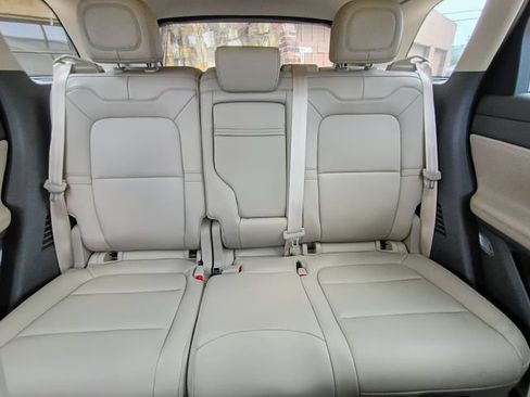 Used 2021 Lincoln Corsair FWD w/ Convenience Package image 55